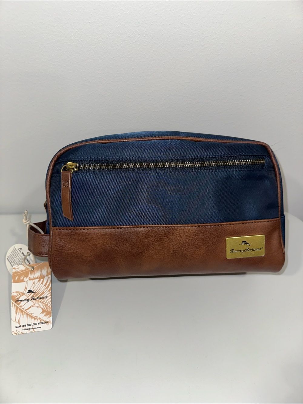 Tommy Bahama Navy Brown Gold Tone Leather Trim Toiletry Bag Dopp Kit